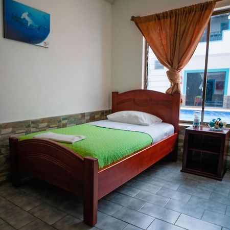 Hotel Galapagos Paradise Puerto Ayora  Dış mekan fotoğraf