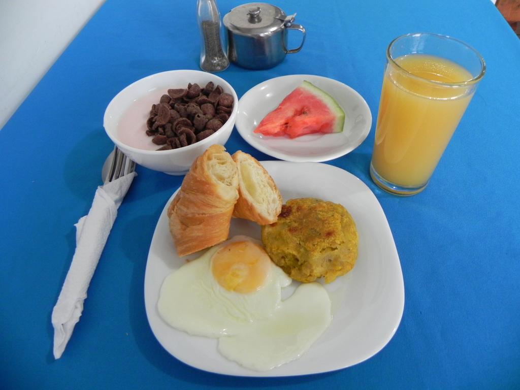 Hotel Galapagos Paradise Puerto Ayora  Dış mekan fotoğraf