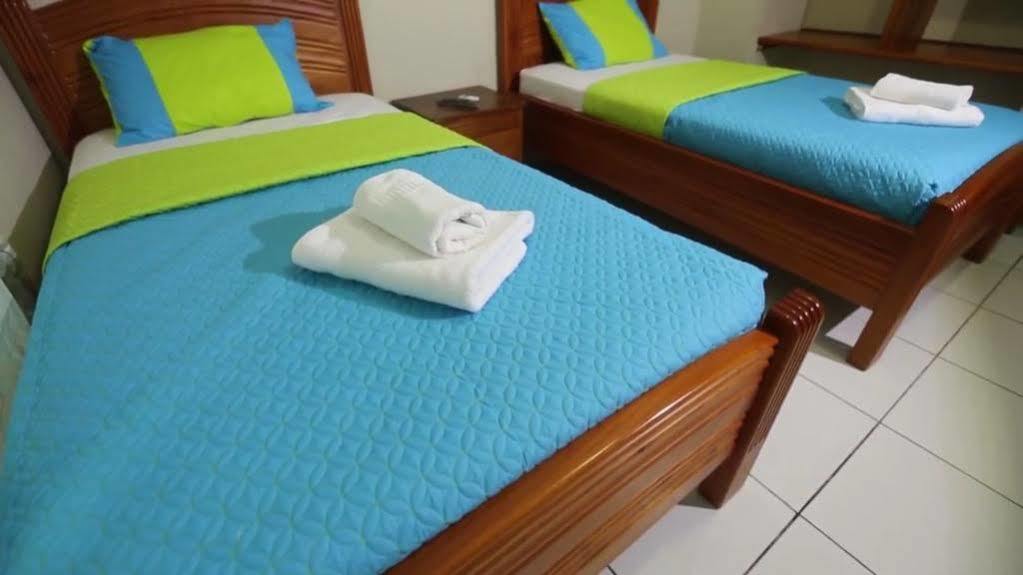 Hotel Galapagos Paradise Puerto Ayora  Dış mekan fotoğraf